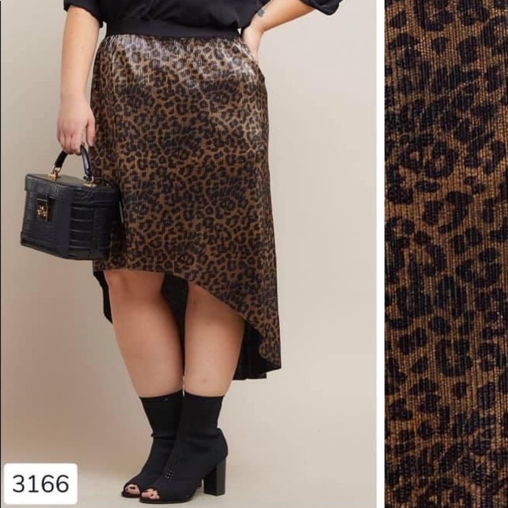 NWT Piphany Magnolia Skirt | Foiled Animal Print